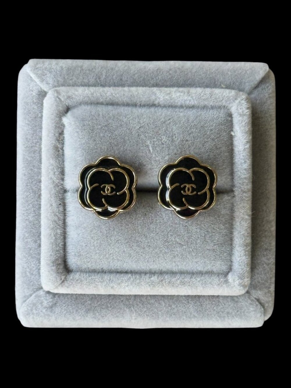 Upcycled Black and Gold town flower button earring